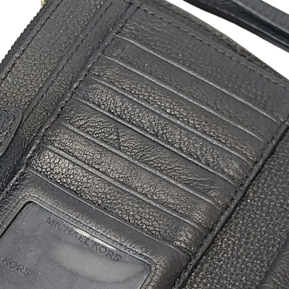 Michael Kors Adele Black Double Zip Leather iPhone 7 Plus Wristlet